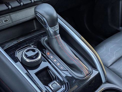 Used 2023 Chevrolet Colorado Z71 w/ Z71 Convenience Package 2 image 12