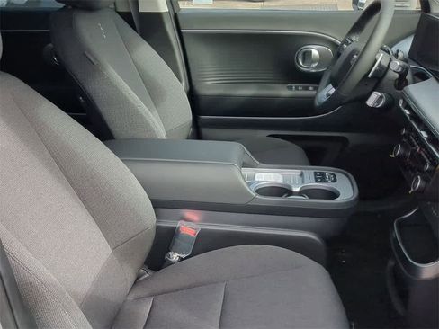 New 2026 Hyundai Ioniq 9 SE image 21