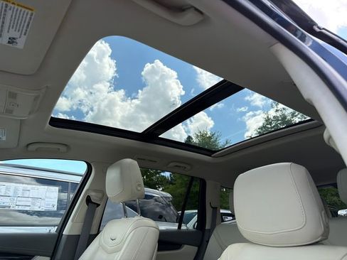 Used 2020 Cadillac XT6 Premium Luxury FWD image 33