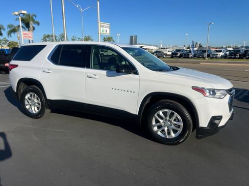 Used 2020 Chevrolet Traverse LS FWD image 12