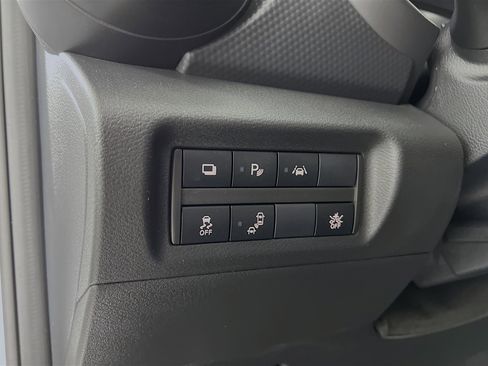 Used 2024 Nissan Kicks S image 10