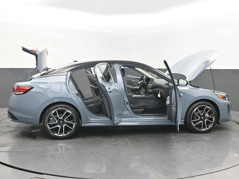 New 2025 Nissan Sentra SR image 45