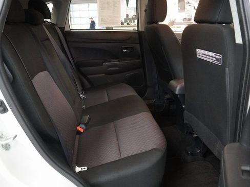 Used 2017 Mitsubishi Outlander Sport ES image 27