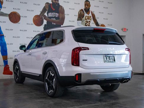Used 2025 Kia Telluride S AWD/4WD image 23