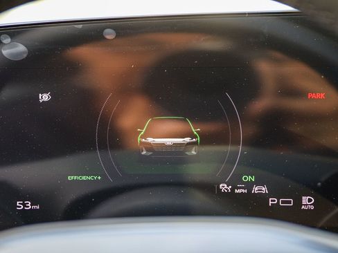 New 2025 Audi A6 e-tron Premium image 24