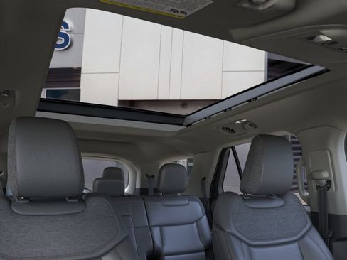 New 2026 Ford Explorer Active w/ Active Comfort Package AWD/4WD image 22