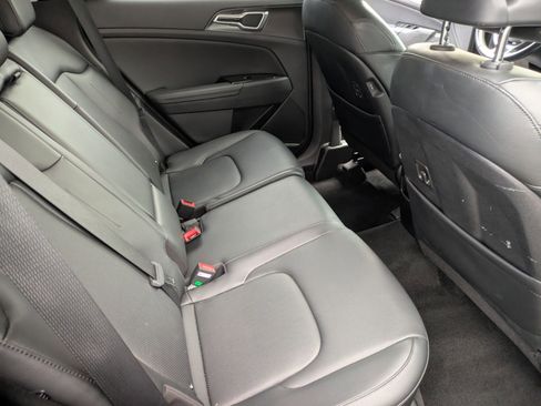 Used 2023 Kia Sportage EX image 24