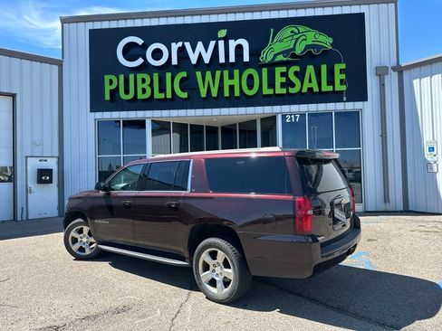 Used 2020 Chevrolet Suburban LT AWD/4WD image 8