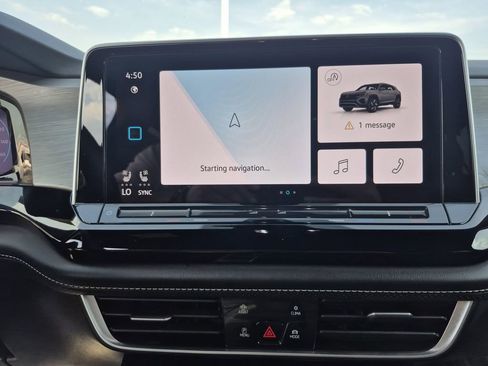 Used 2024 Volkswagen Atlas Cross Sport SE image 8