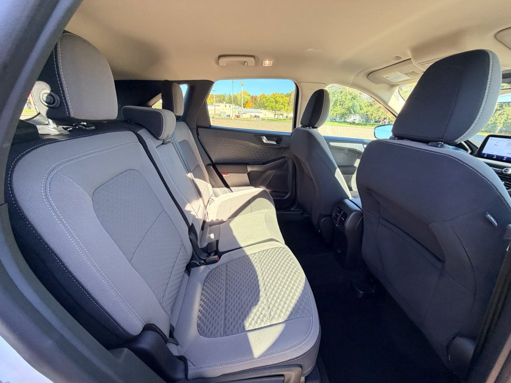 Used 2020 Ford Escape SE Sport AWD/4WD image 8
