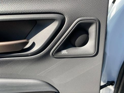 New 2025 Toyota Crown Signia image 61