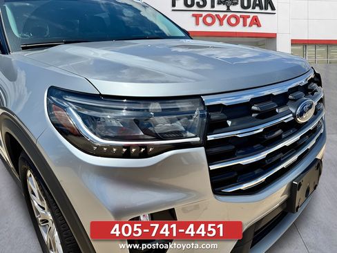 Used 2025 Ford Explorer Active w/ Active Comfort Package AWD/4WD image 29