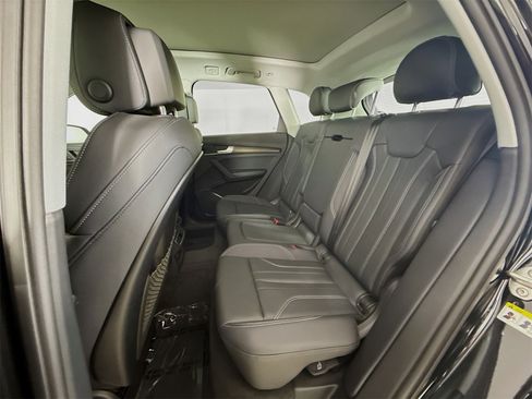 New 2024 Audi Q5 e Premium image 24