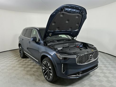 New 2026 Volvo XC90 B6 Plus w/ Protection Package Premier image 33