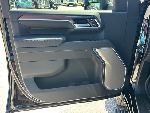 New 2026 GMC Sierra 3500 Denali w/ Denali Reserve Package AWD/4WD image 11