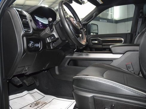 Used 2024 RAM 2500 Laramie w/ Night Edition image 39