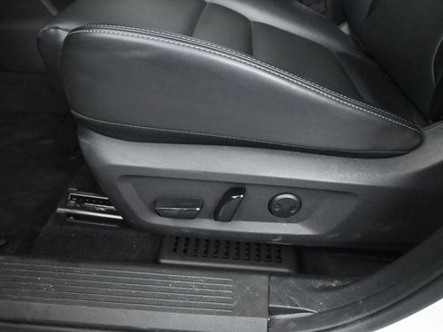 Certified 2023 Nissan Rogue SV w/ SV Premium B Package FWD image 10