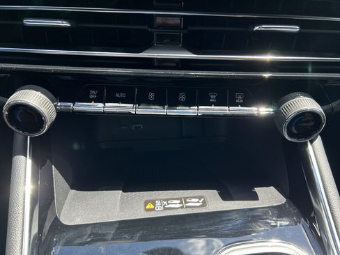 New 2026 Chevrolet Traverse LT w/ Sun and Wheel Package image 34