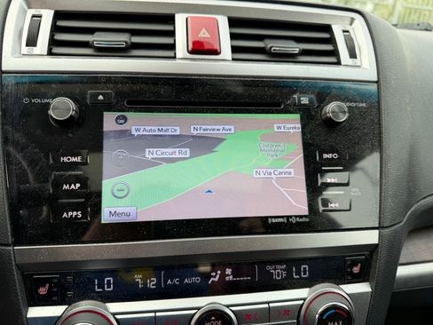 Used 2017 Subaru Outback 2.5i Limited image 9