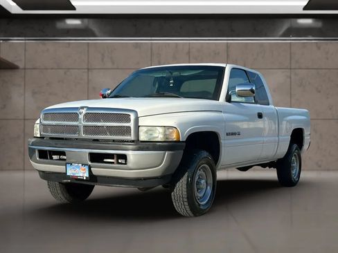 Used 2001 Dodge Ram 1500 Truck 4x4 Quad Cab image 2
