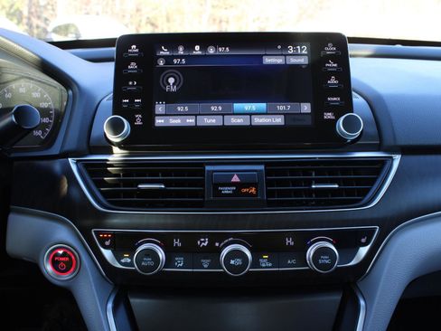 Used 2018 Honda Accord EX-L image 12