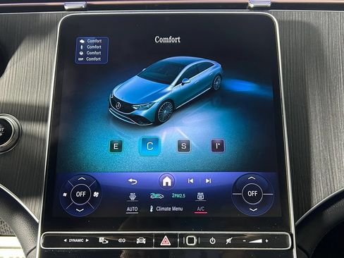 Used 2023 Mercedes-Benz EQE 500 4MATIC Sedan image 18