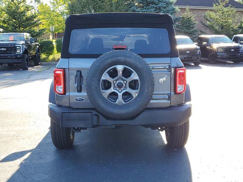 New 2025 Ford Bronco 4-Door image 5