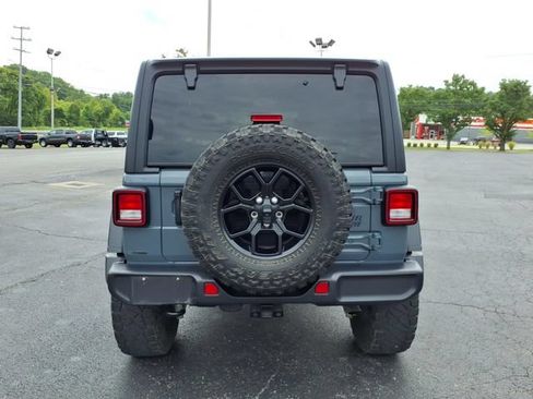 Used 2024 Jeep Wrangler Unlimited Sport AWD/4WD image 23
