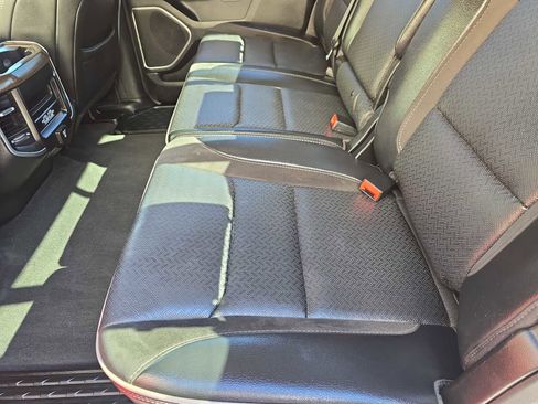 Used 2021 RAM 1500 Laramie image 17