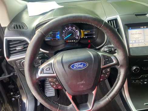 Used 2019 Ford Edge SEL w/ Equipment Group 201A AWD/4WD image 11
