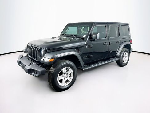 Used 2022 Jeep Wrangler Sport S image 3
