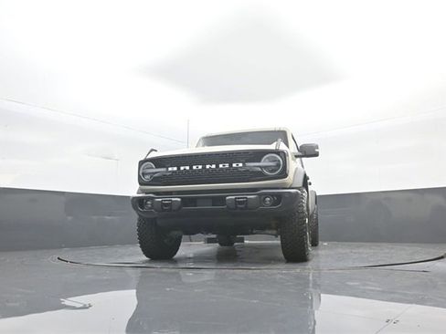 New 2025 Ford Bronco Badlands image 27