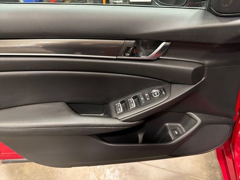 Used 2021 Honda Accord Sport image 14