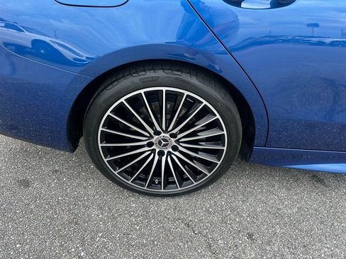 Used 2023 Mercedes-Benz C 300 Sedan image 5