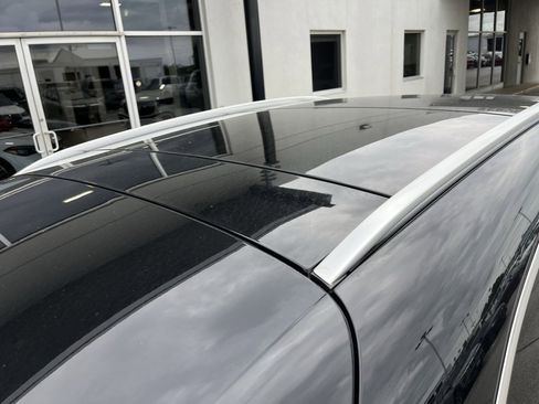 Used 2025 Mercedes-Benz GLA 250 4MATIC image 60