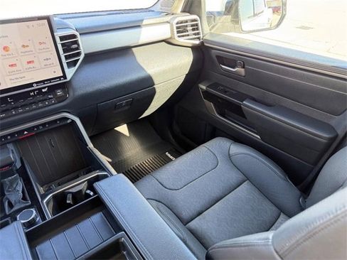 Used 2023 Toyota Tundra Limited image 15