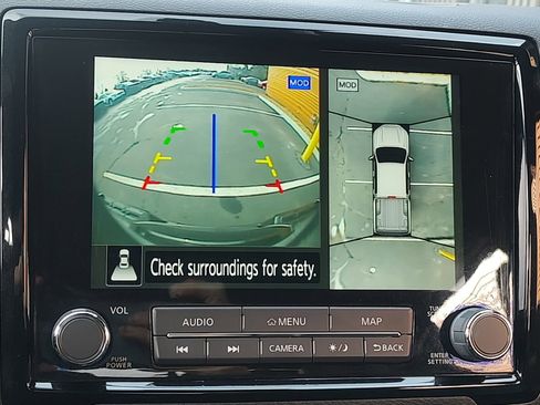 Used 2022 Nissan Frontier PRO-4X image 19