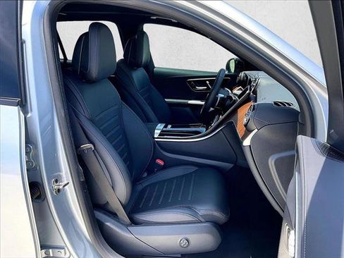 Used 2026 Mercedes-Benz GLC 300 image 9