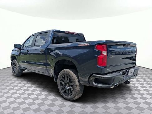 Used 2021 Chevrolet Silverado 1500 LT Trail Boss w/ LPO, Dark Essentials Package AWD/4WD image 5