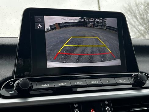 Used 2022 Kia Forte LXS image 24