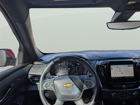 Used 2023 Chevrolet Traverse High Country image 31