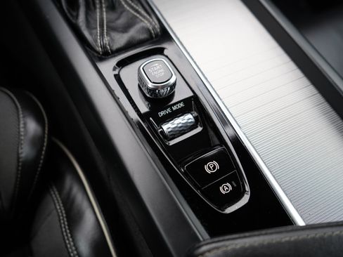 Used 2019 Volvo S60 T6 R-Design image 53