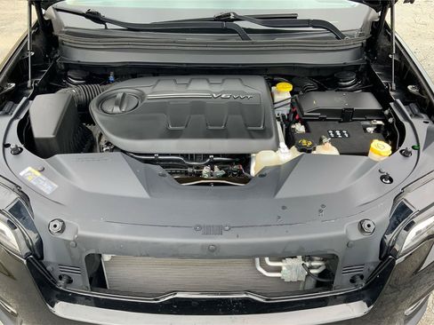 Used 2019 Jeep Cherokee Limited AWD/4WD image 23