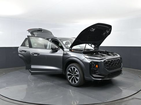 New 2026 Audi Q3 quattro 2.0T AWD/4WD image 30