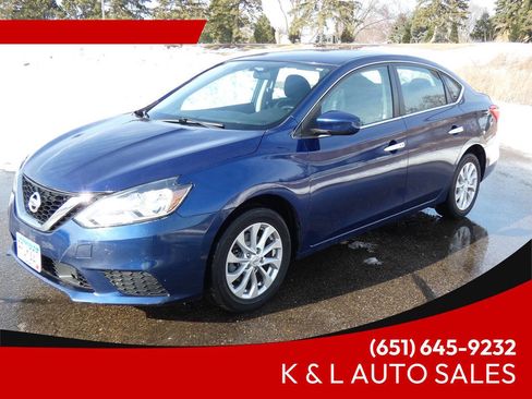 Used 2019 Nissan Sentra SV FWD image 1