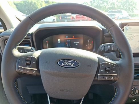 New 2025 Ford Maverick Lobo image 15