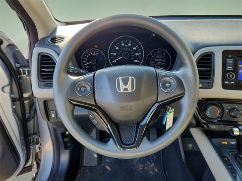 Used 2019 Honda HR-V LX image 20