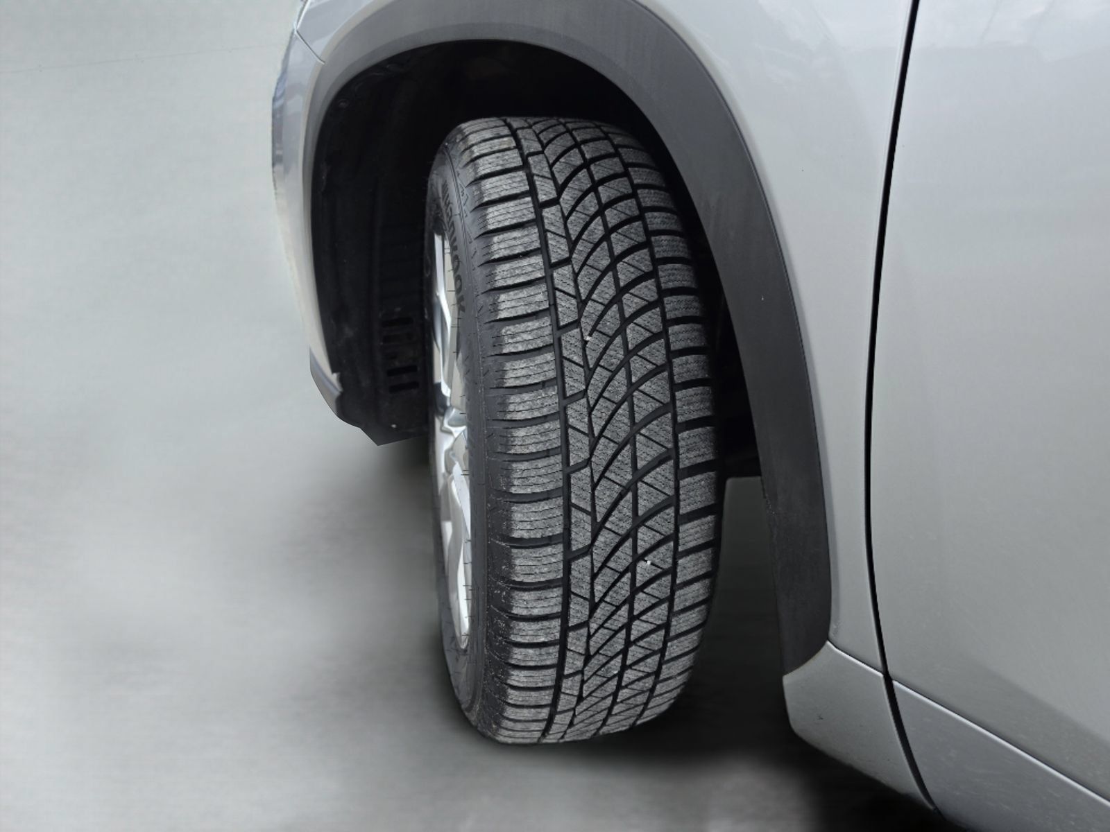 Used 2022 Toyota Highlander Limited FWD image 44