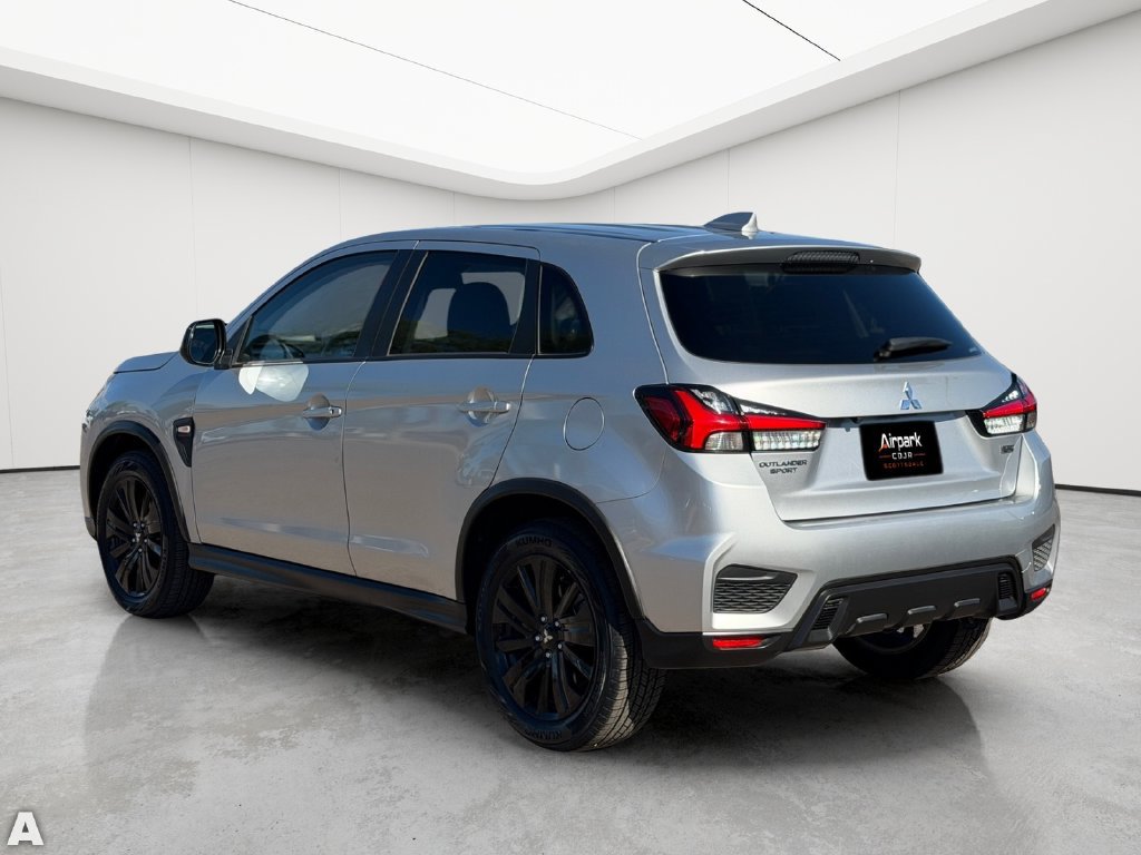 Used 2025 Mitsubishi Outlander Sport ES AWD/4WD image 4