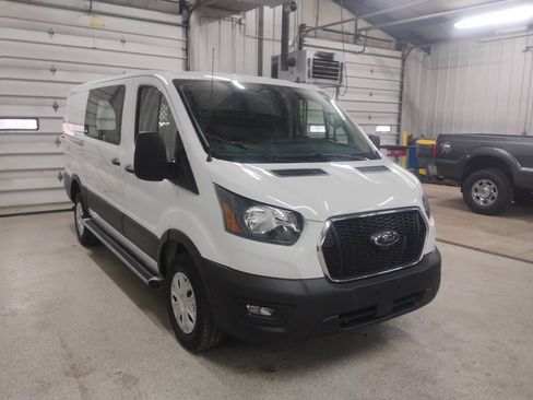 Used 2024 Ford Transit 250 Low Roof w/ Exterior Upgrade Package image 5
